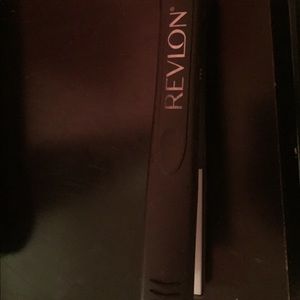 Revlon hair straightener